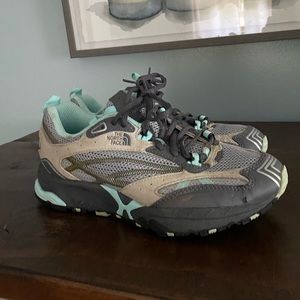 Women’s Size 6 US